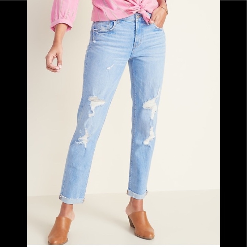 Mid rise straight boyfriend jeans Old Navy